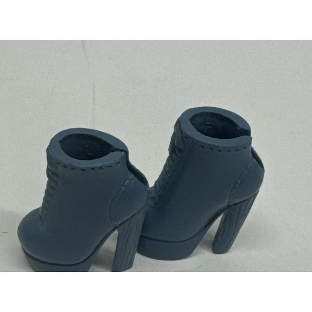 Barbie Shoes- Mattel Blue Heeled Boots Lace Up